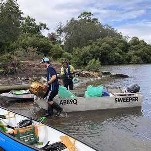 Volunteers at Paddle Against Plastic