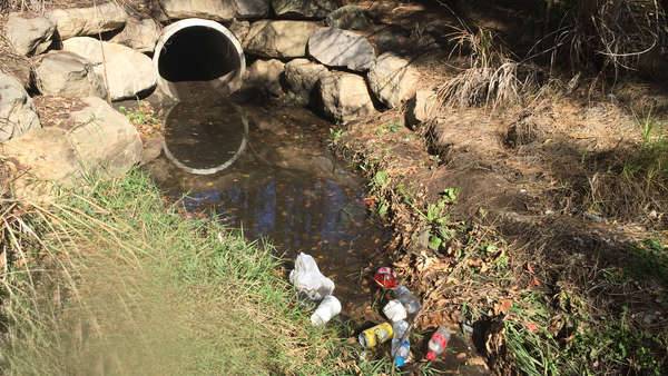 Stormwater drain into the Georges River delivers plastic pollution